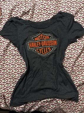 Harley-Davidson Black/Dark Gray Off-The-Shoulder Tee with Orange Logo